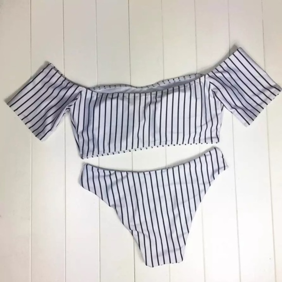 Off the Shoulder Striped Bikini Set - Picture 3 of 3
